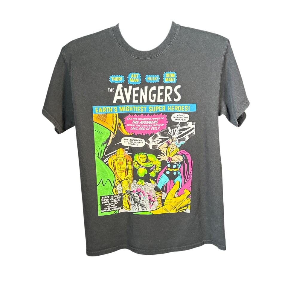 Marvel The Avengers Graphic T-Shirt Thor, Hulk, Ant Man, Iron Man Size Medium